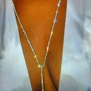 NWT- Rhinestone Decor Necklace